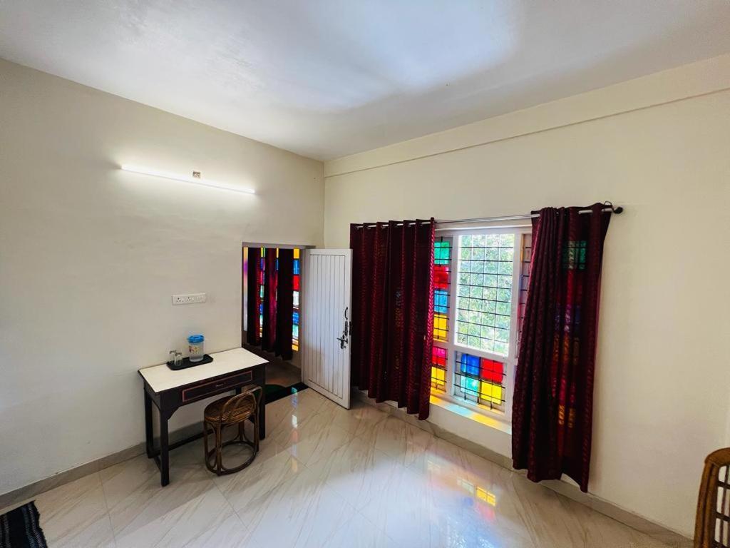 Queen Annes Bungalow Hotell Kodaikanal Exteriör bild