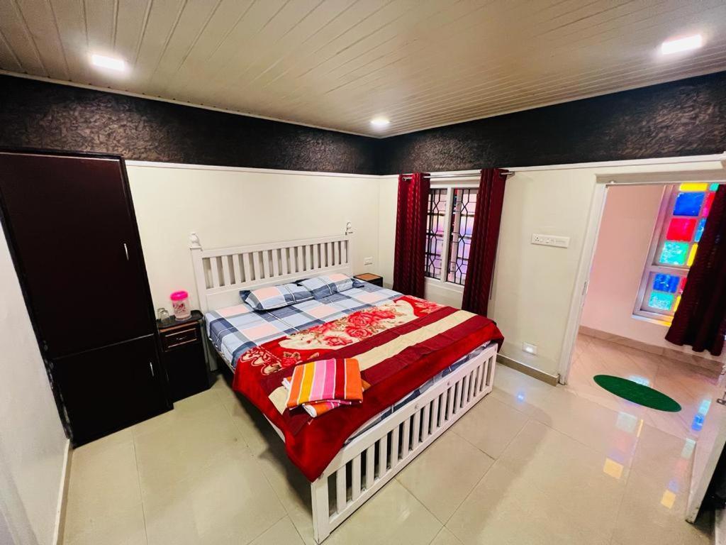 Queen Annes Bungalow Hotell Kodaikanal Exteriör bild